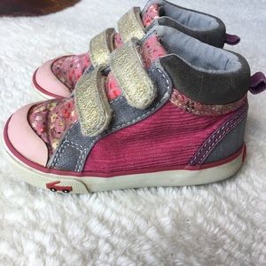 Toddler Girls Hi Top Velcro Sneakers